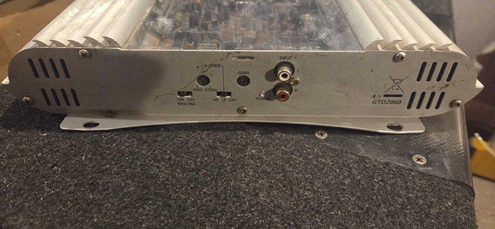 Statie / Amplificator audio auto JBL GTO-2026