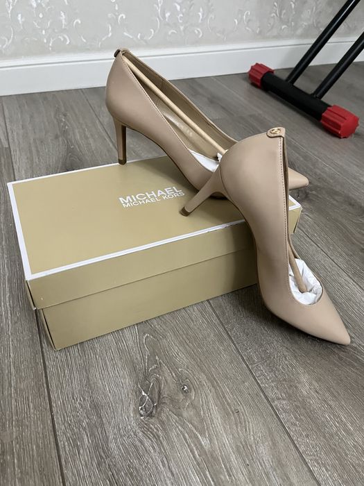 Продам туфли лодочка Michael kors