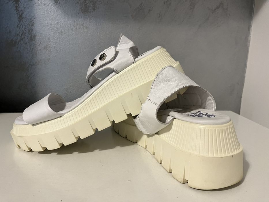 Сандали от естествена кожа