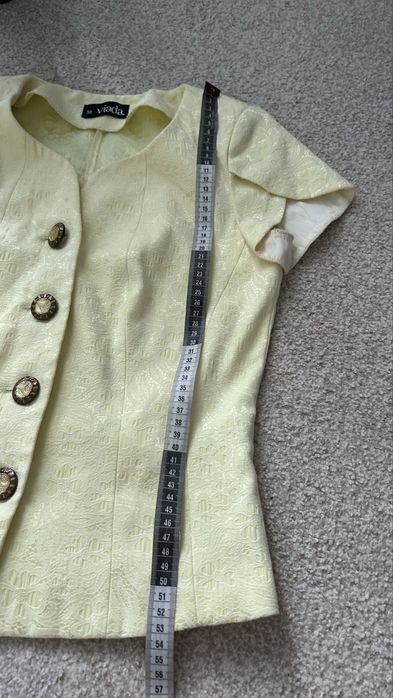 Costum elegant cu fusta