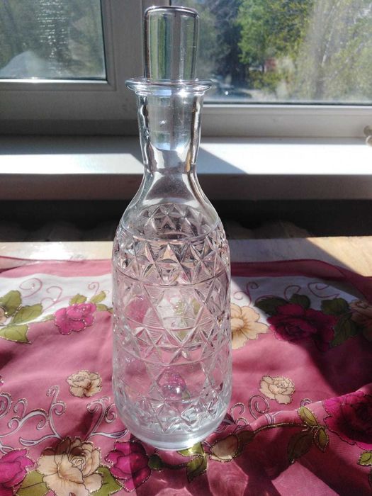 Продам хрустальные вазы для цветов, графин