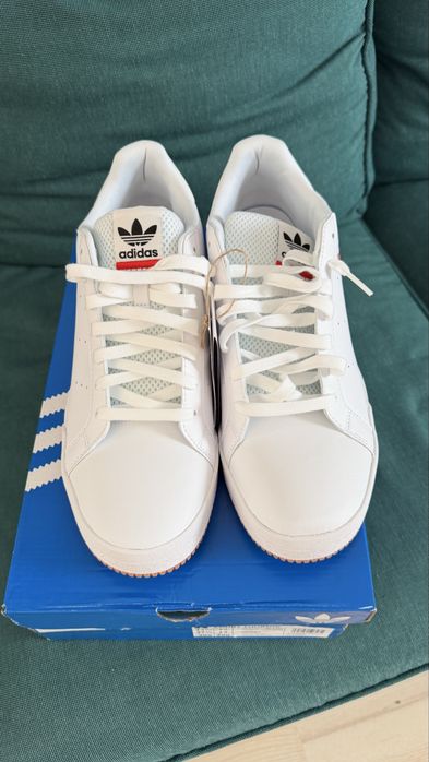 Оригинални маратонки Adidas court tourino
