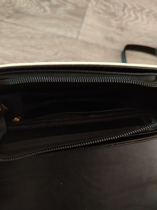 Мини сумка с длинным ремешком