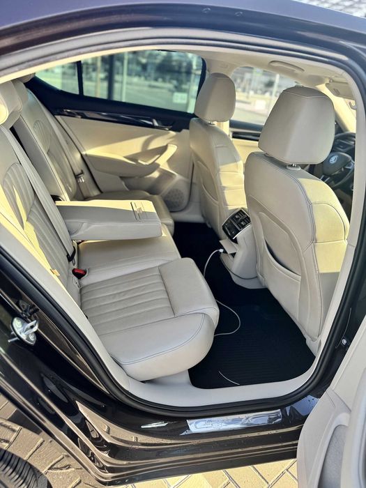 Škoda Superb Laurin & Klement 2.0 TDI 4x4 DSG – Trapă, CANTON