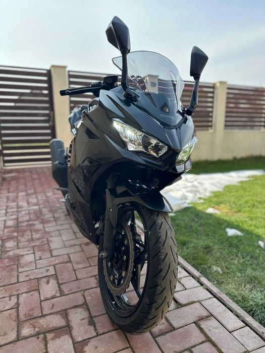 Kawasaki Ninja 400, 2023