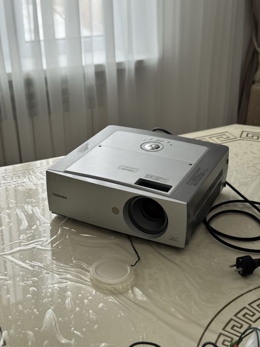 Проектор Toshiba сатылады
