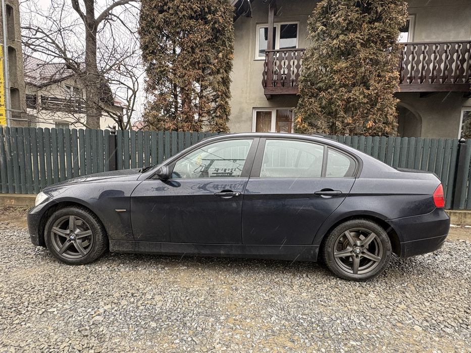 BMW E90 seria 3 2007 318i