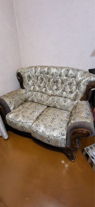 Продам диваны тройка двойка и кресло