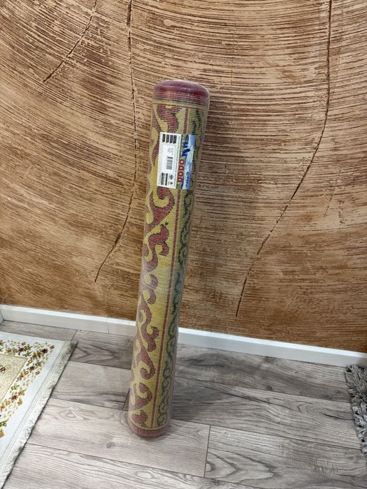 Ковер с узорам. Новая