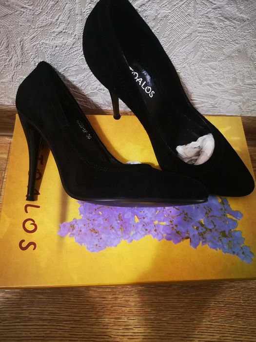 Туфли на выход. Размер 36-37