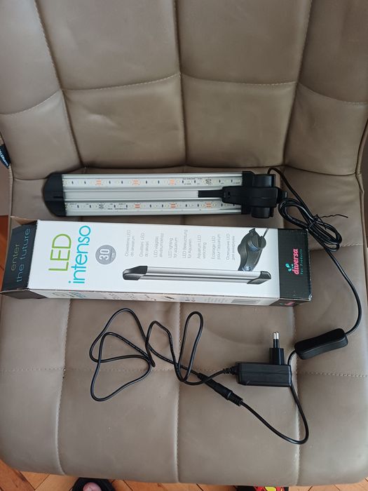 Lampa diversa de 30 cm noua