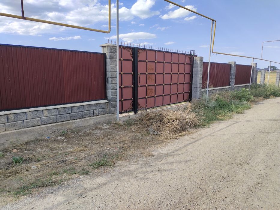 Продам времянку с участком