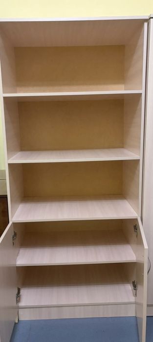 Продаю шкафы/стеллаж