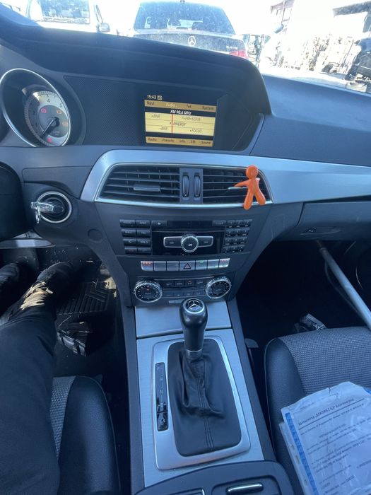 На части Мерцедес C180 cgi *Facelift* Комби Автомат