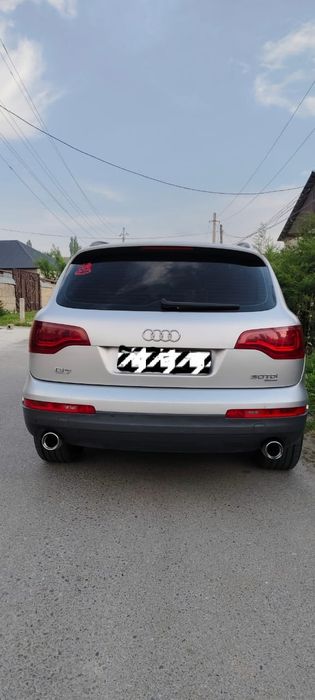 Продаётся Ауди Q7 3.0 Дизель