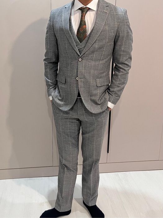 Продам костюм, тройка