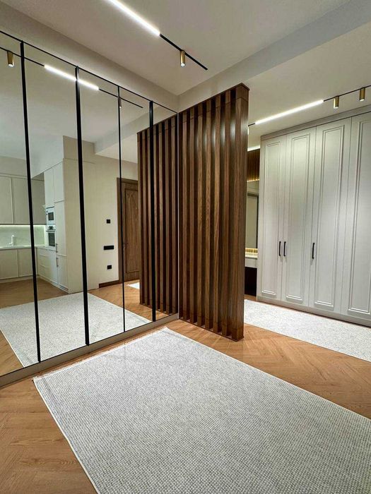 Golden House - Mirabad Avenue | Премиум ремонт 2/3/10
Площадь: 57 м²