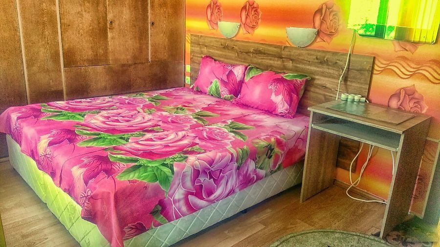 Нощувки ВарнаТоп център стаи до  ВИНС-ОБЩИНАТА-х-л черно море-