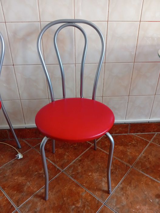 Scaun metalic bucatarie