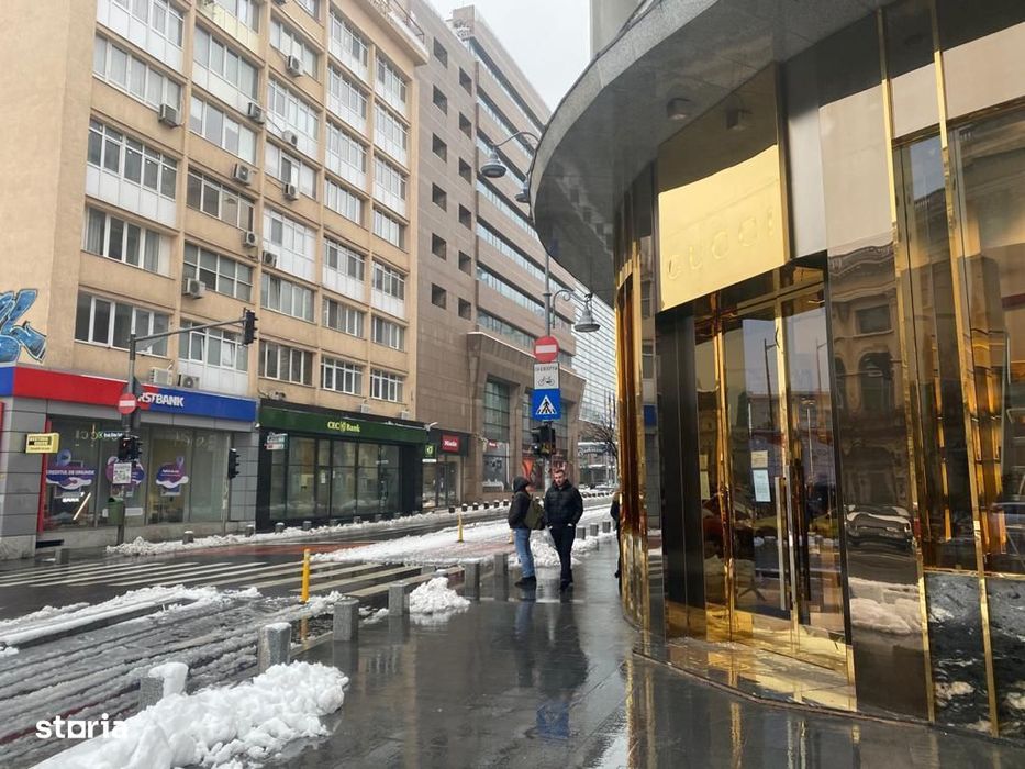 Calea Victoriei, apartament de 5 camere. Ideal birou.