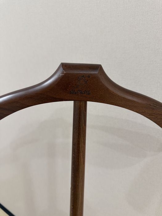 Вешалка напольная