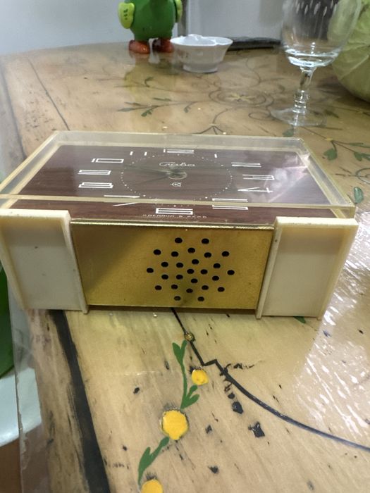 Rigla lemn vintage 45 ani Tehnolemn Timișoara +ceas masa vintage SLAVA