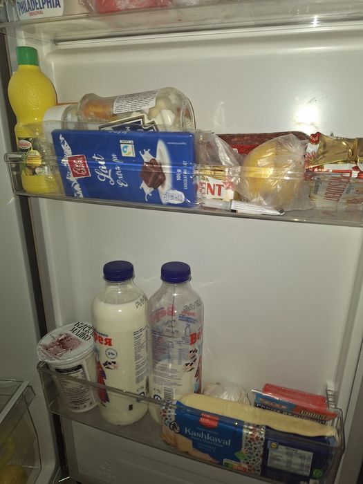 Продавам хладилник Gorenje в гаранция