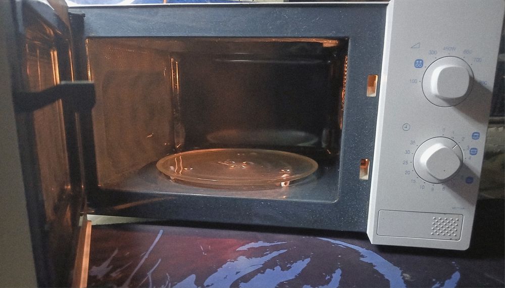 Микроволновка Samsung