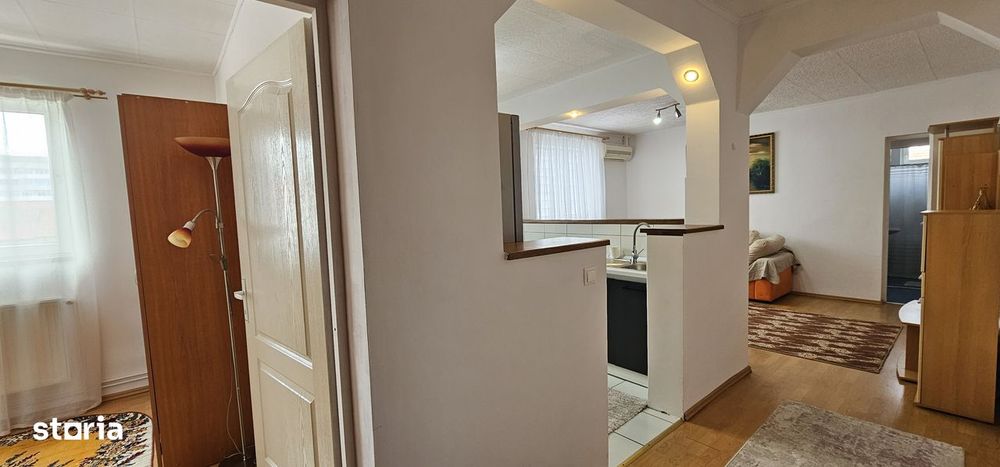 Inchiriezapartament de 3 camere situat in  Hipodrom 4-str.Aleea Streiu