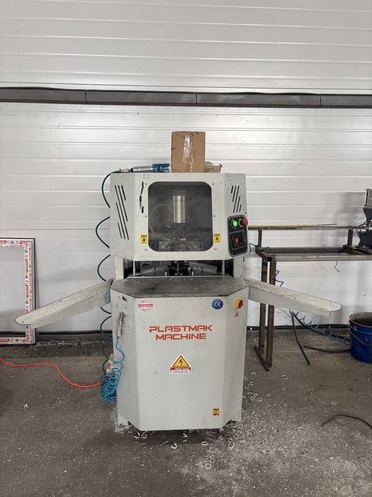 Двухголовочная линия станков для производства  пластиковых окон