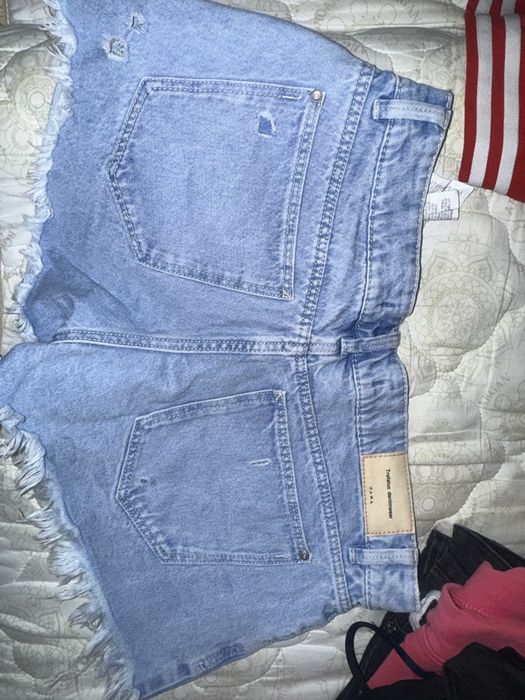 Blugi scurti Zara
