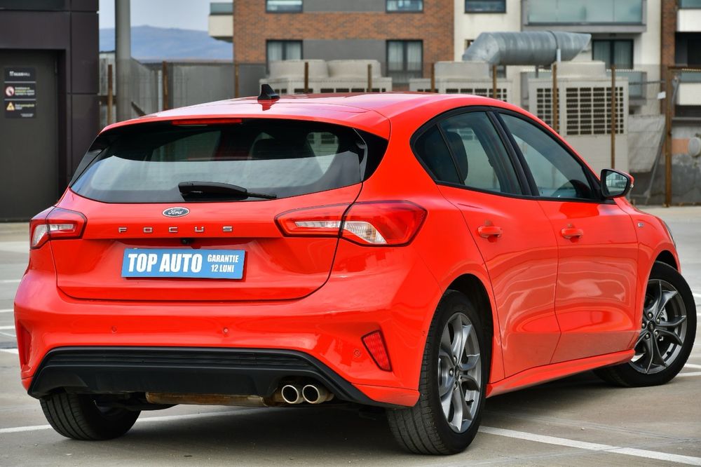 Ford Focus ST-Line Culoare deosebita Oferta