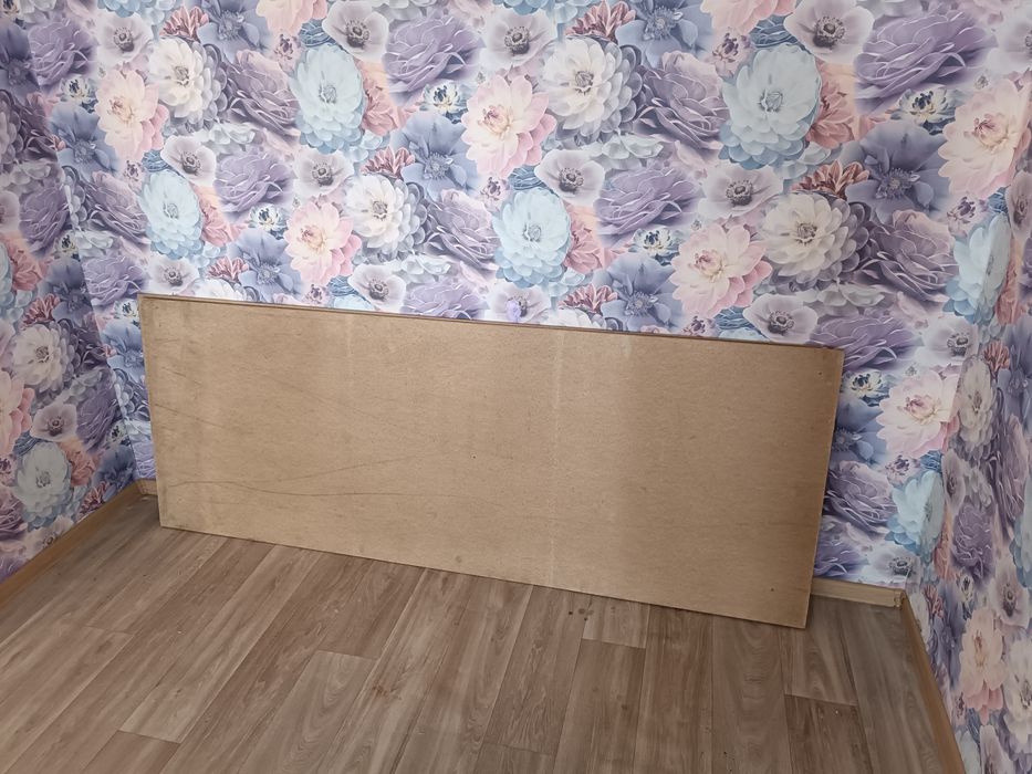 Продам двуспальную кровать б/у