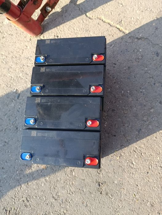 Аккумулятор 12v20an