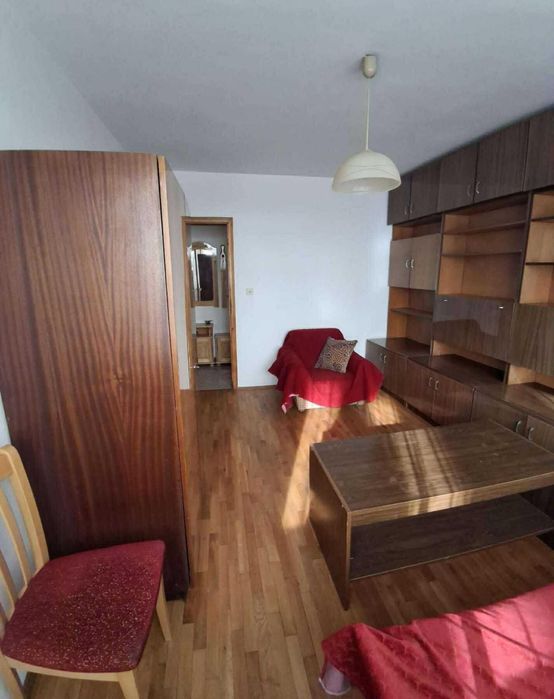 Дава се под наем Тристаен апартамент в Варна, Окръжна болница - 110 кв.м за 398.82 € - Снимка #2