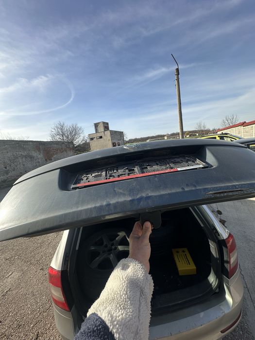 Skoda Oktavia1.6TDI5скCAYНа части