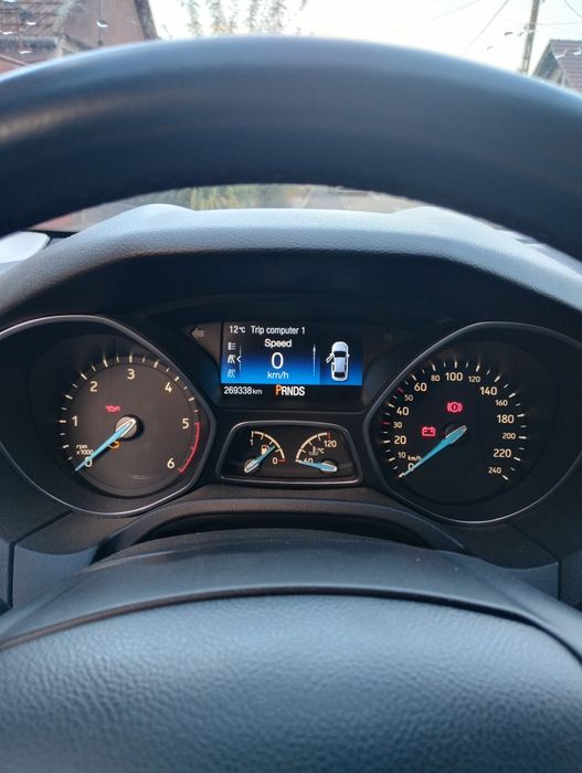 FORD Focus 2015 — imagine 4