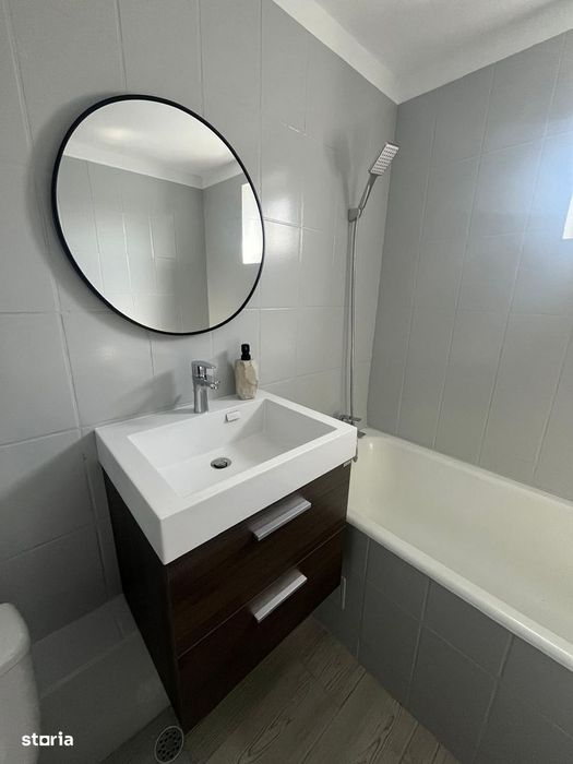 Apartament 3 camere Teiul Doamnei | 2 băi | Renovat | Mobilat | Boiler