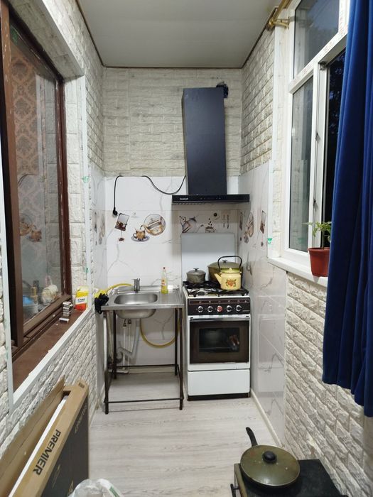 Chilonzor 20-kavartlda 1 xonali uy sotiladi srochna