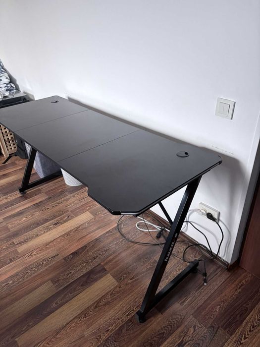 Birou Gaming Huzaro, Hero 4.8, 160 X 60 X 74 Cm, Negru