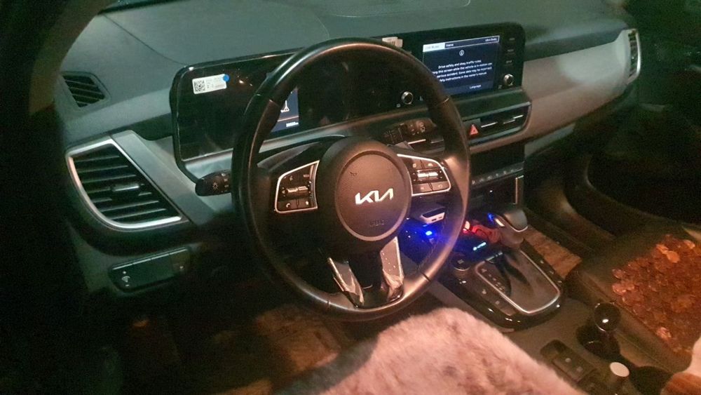 KIA Seltos 2023 йил срочна сотилади. Вариант бор.