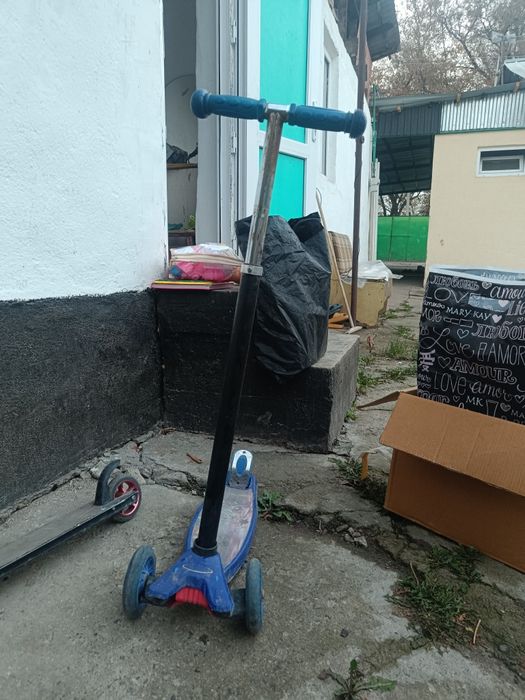 Самокаты детские, 3 шт.  Целые