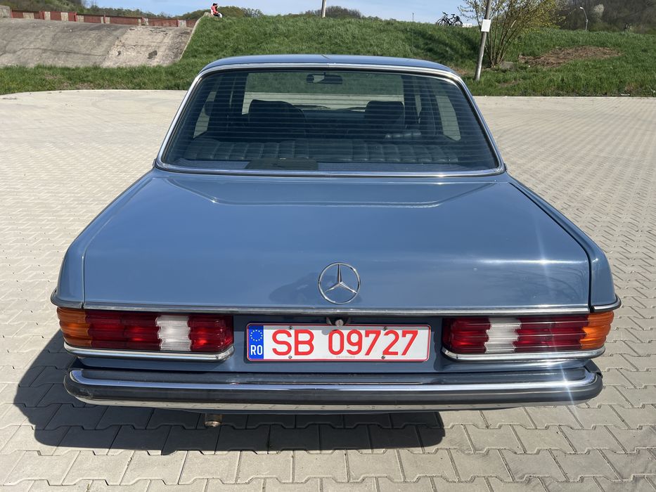 Mercedes W123 2.0D