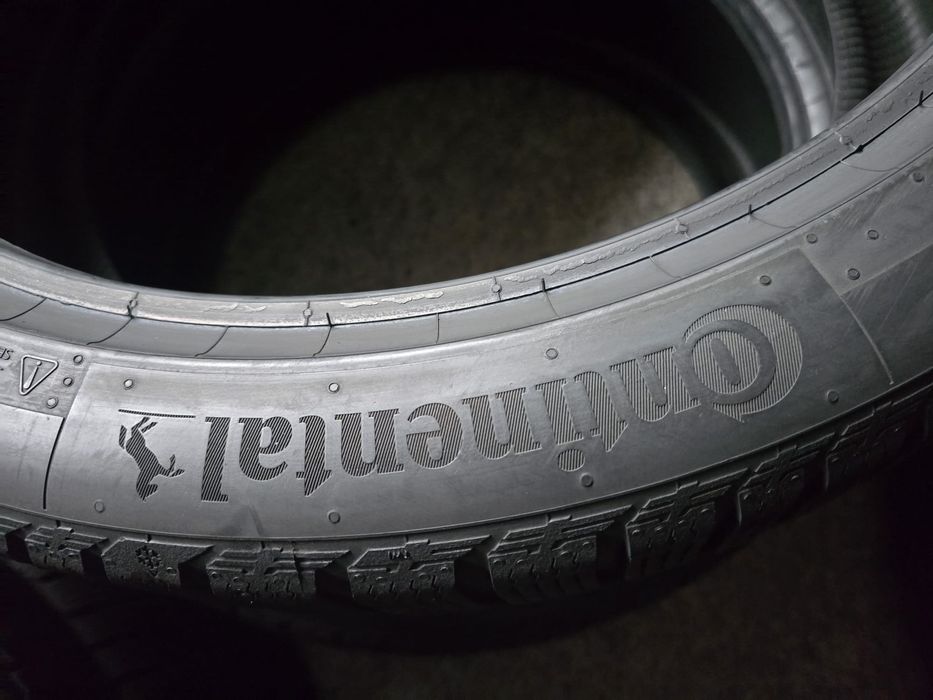 Continental 255/40 R22 103V MS iarnă