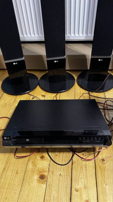 Sistem Audio Home Cinema LG 5.1 – 500W RMS (1000W PMPO) – stare foarte bună