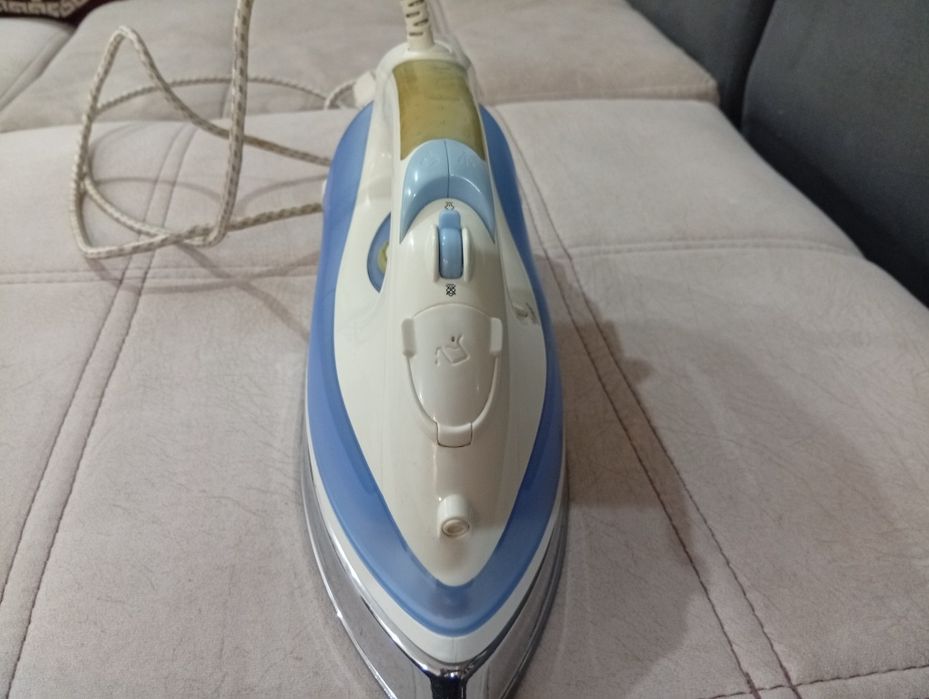 Продам утюг, в хорошем состоянии.