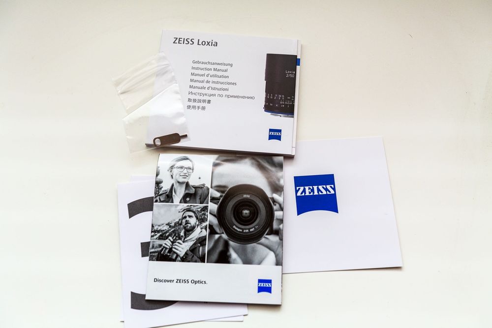 Продавам Zeiss Loxia 21/2,8