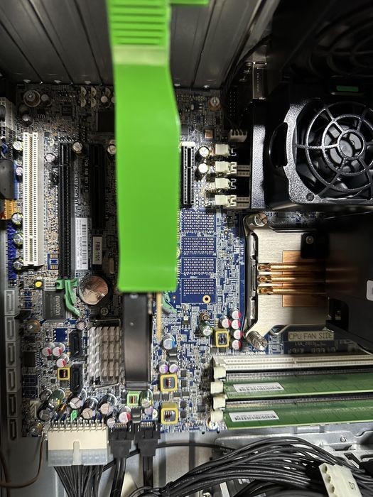 Workstation HP Z420 | Intel Xeon, 8GB RAM, Nvidia Quadro, Windows 11 Pro