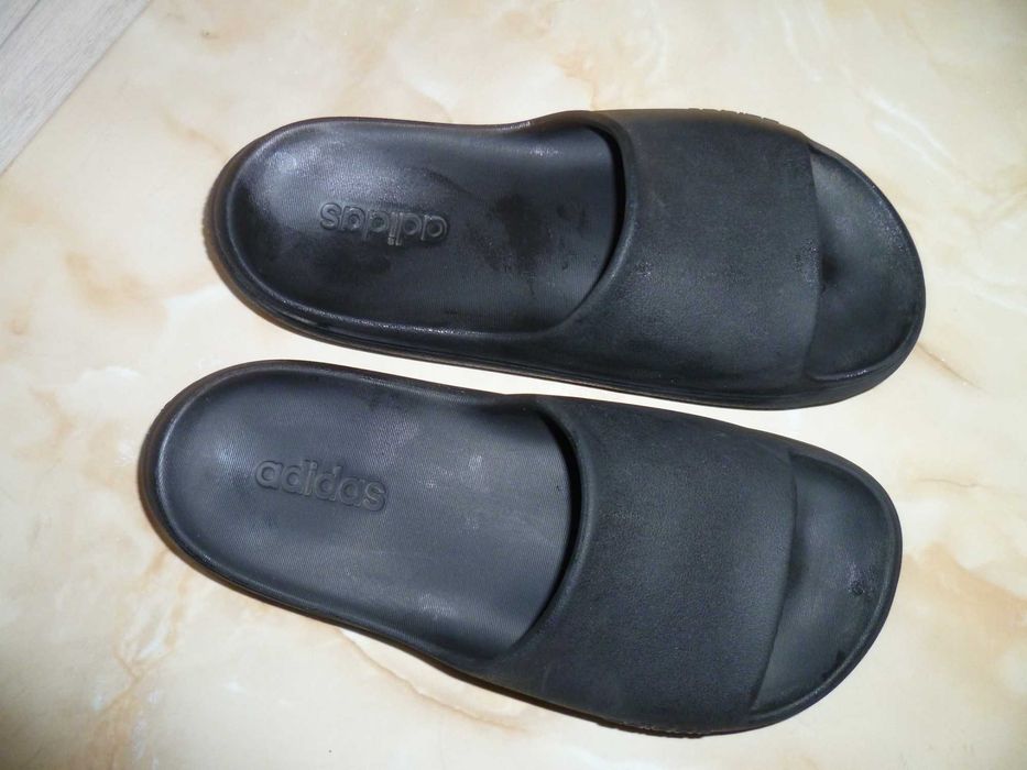 ADIDAS чехли №39