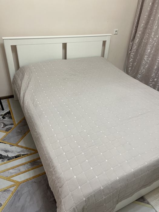 Двуспальная кровать IKEA